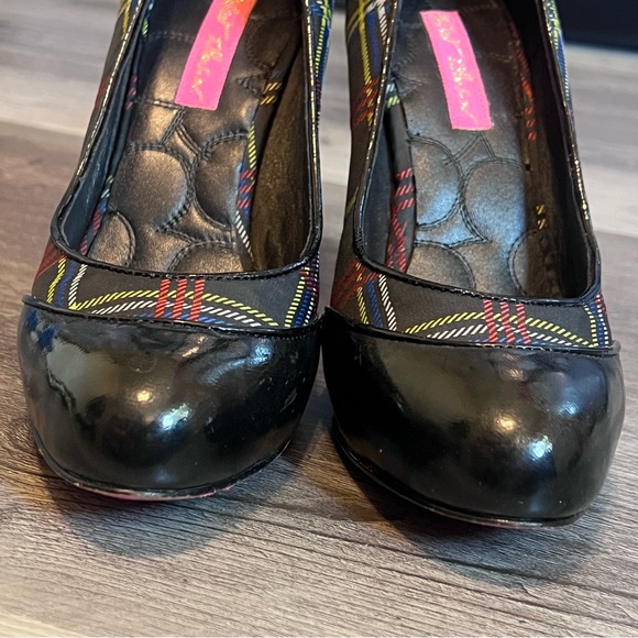 Betsey Johnson Patent Leather Tartan Plaid Vintage Pumps Heels Size 8 - Picture 4 of 11